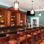 Virginia Crossings Hotel, Tapestry Collection By Hilton 