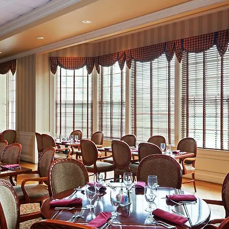 Virginia Crossings Hotel, Tapestry Collection By Hilton 