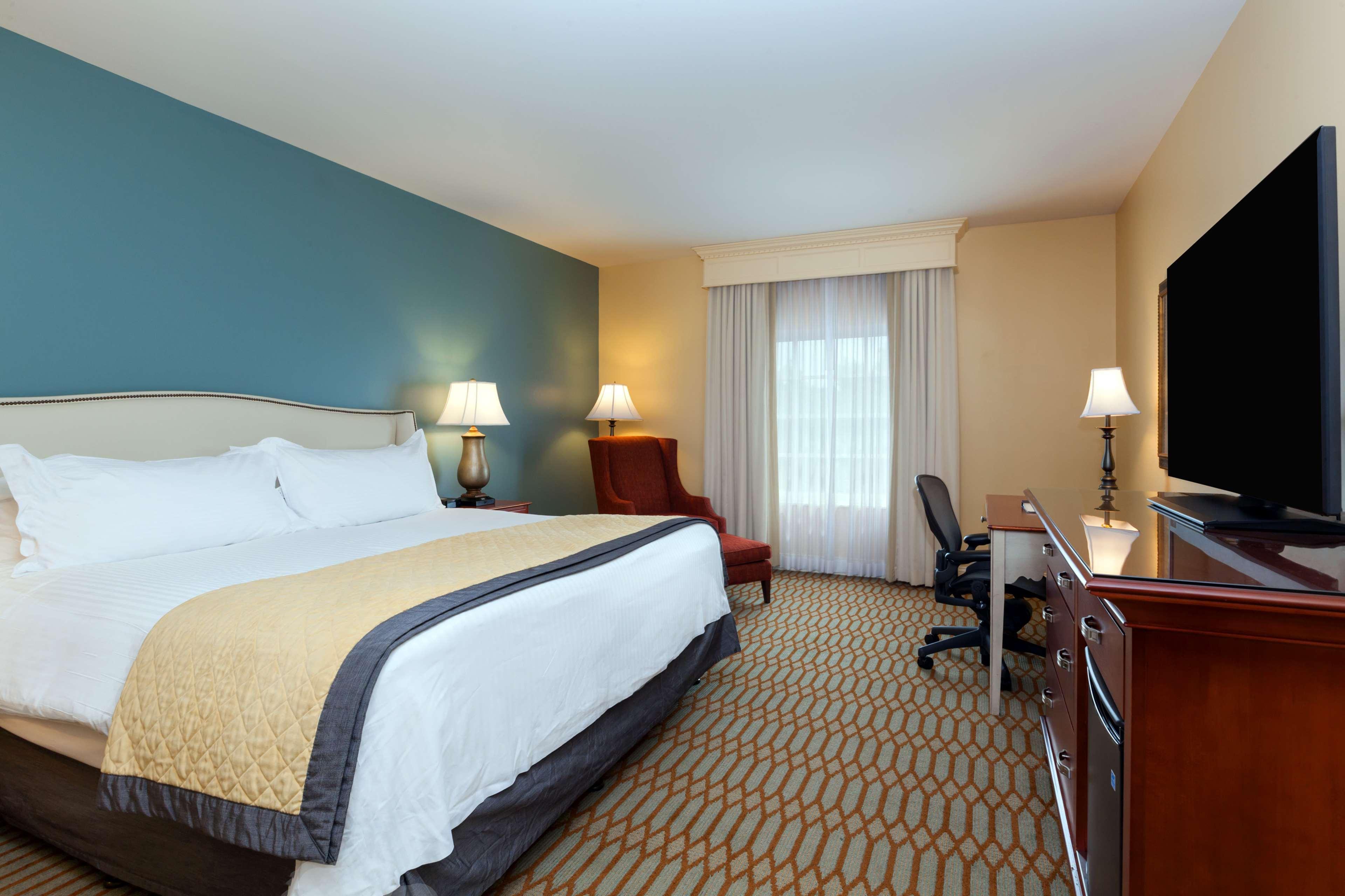 Hotel Virginia Crossings Hotel, Tapestry Collection By Hilton 4*