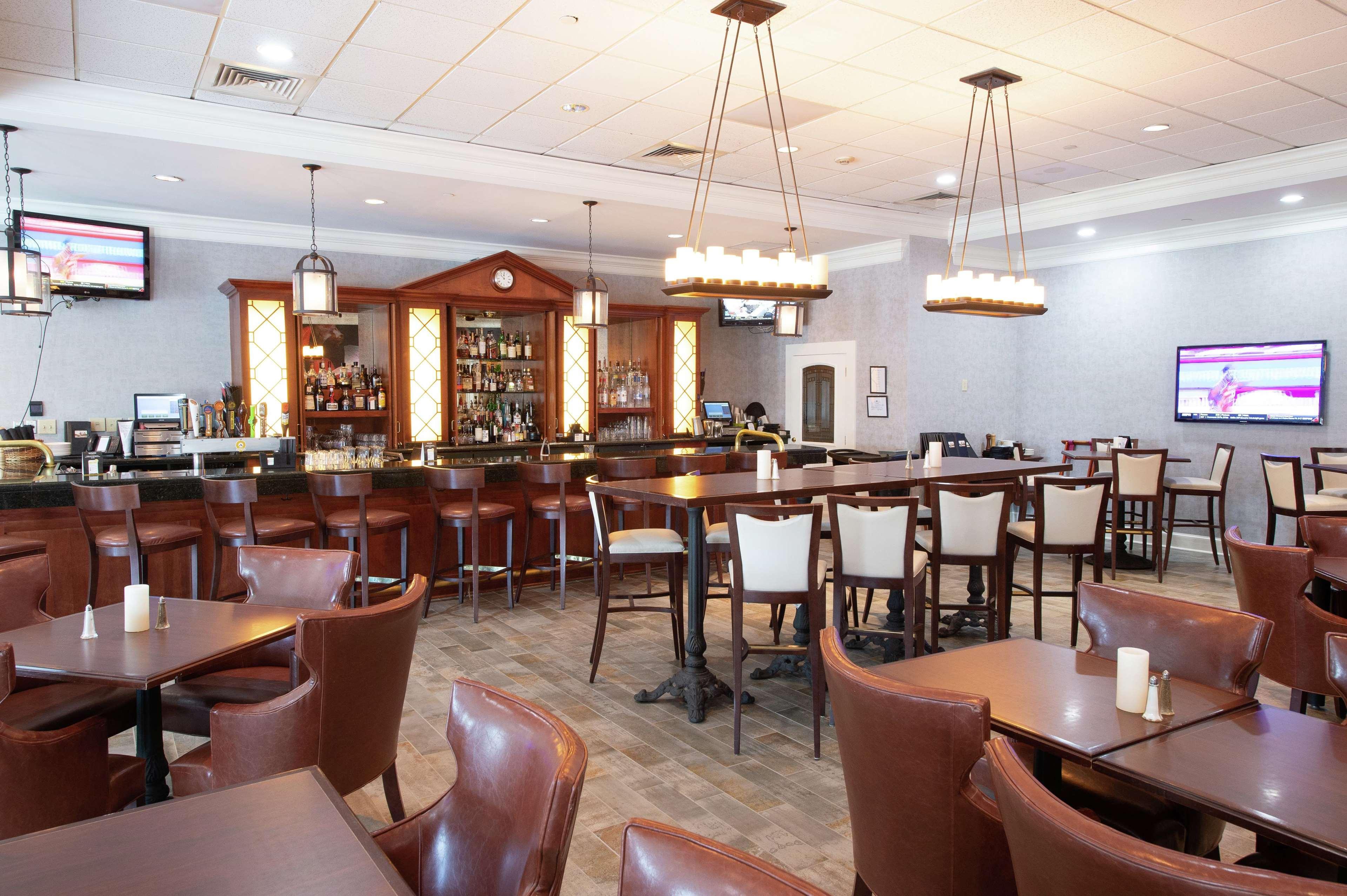 Virginia Crossings Hotel, Tapestry Collection By Hilton Glen Allen
