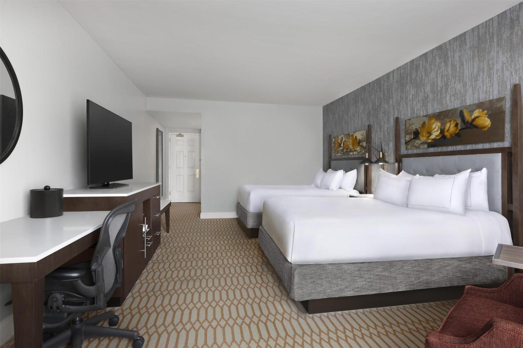 Virginia Crossings Hotel, Tapestry Collection By Hilton Glen Allen