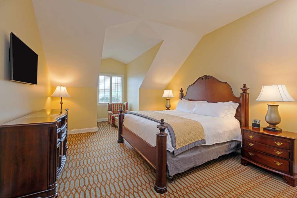 Virginia Crossings Hotel, Tapestry Collection By Hilton